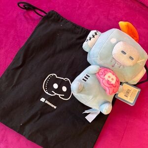 Zombie Wumpus Plushie with Discord Bag